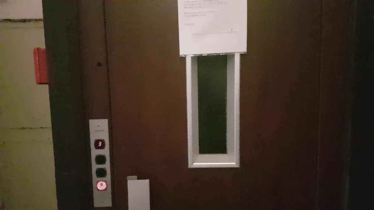 EPIC FAIL: Locked Paravia & LP-Ram Hydraulic & MRL Tr. Elevators@Via Napoli 189, Pozzuoli, Italy