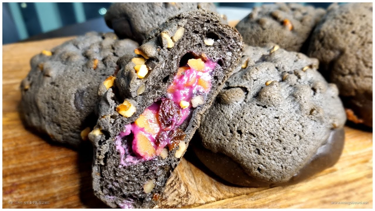 금 나와라 뚝딱! 도깨비 방망이 빵 개발 [오징어 먹물빵], Making soft, moist squid ink walnut bread