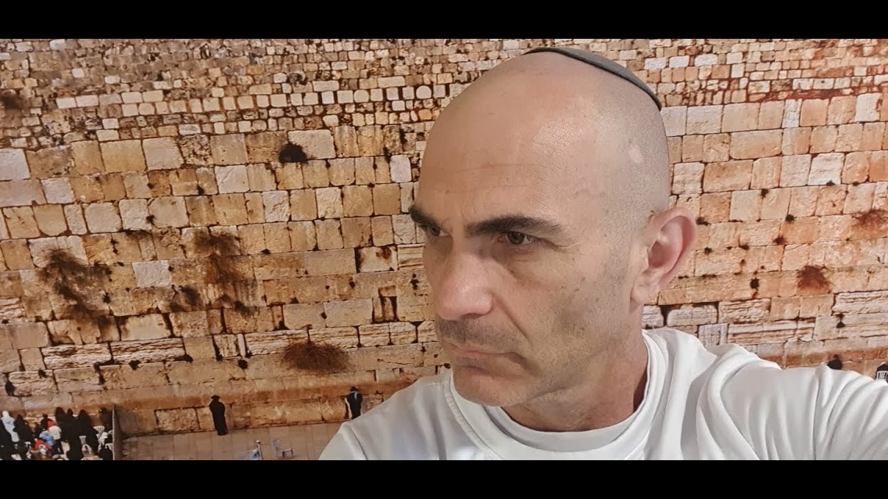 חג החנוכה - מהו כוח האור בחיים של האדם.
