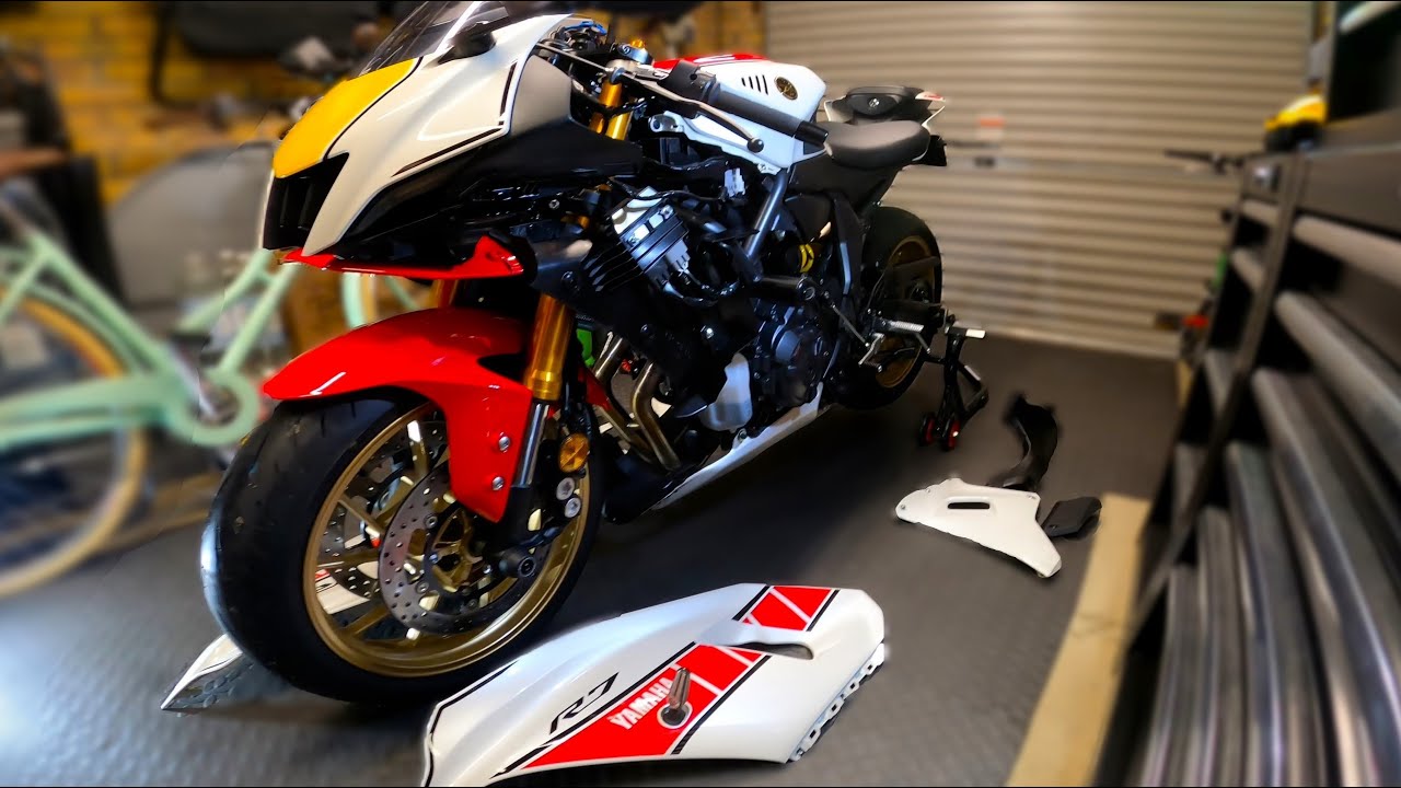 Yamaha R7 Strip Down | Radiator Guard Install | 60th Anniversary R7  #motorcycle #yamaha #r7