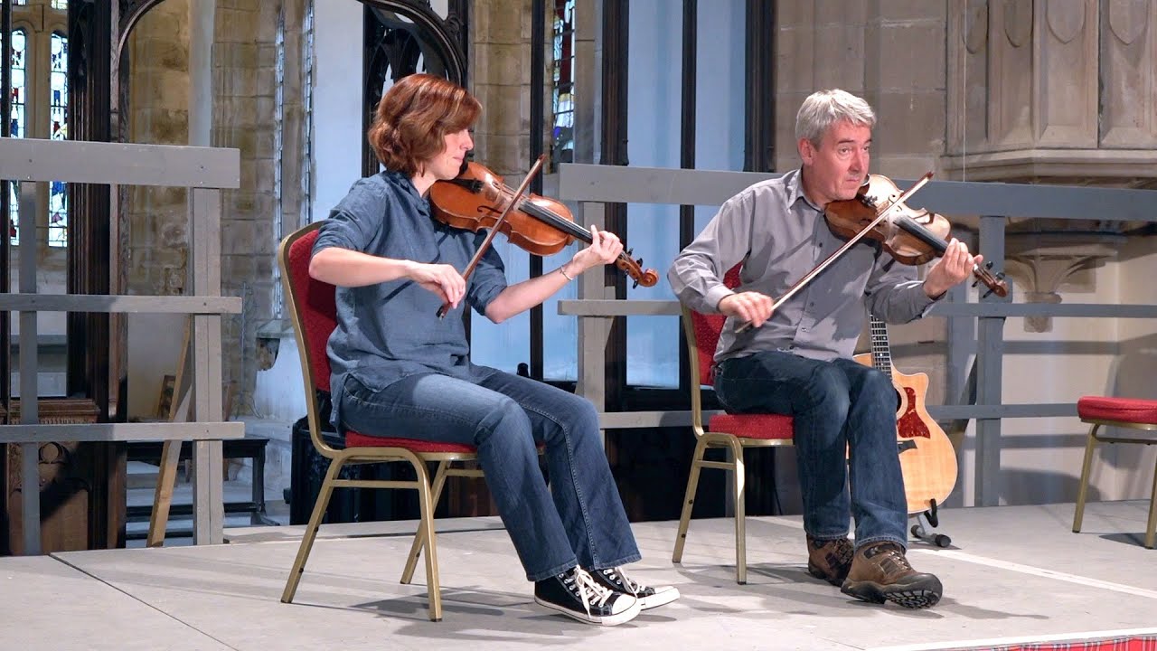 Great Scottish musicians Sharon Hassan & Jonny Hardy starting their 2018 NAFCo concert in Braemar