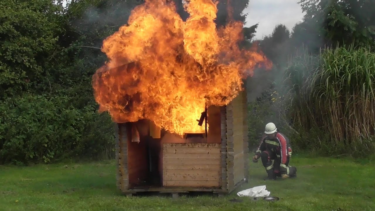 [Fettexplosion] Vorführung Fettbrand FF Norderstedt beim TdoT FF Tangstedt