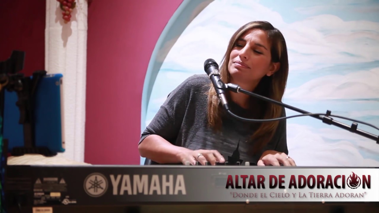 Adoración Profética y Espontánea - Majestad (Salmista Doriana Goins)