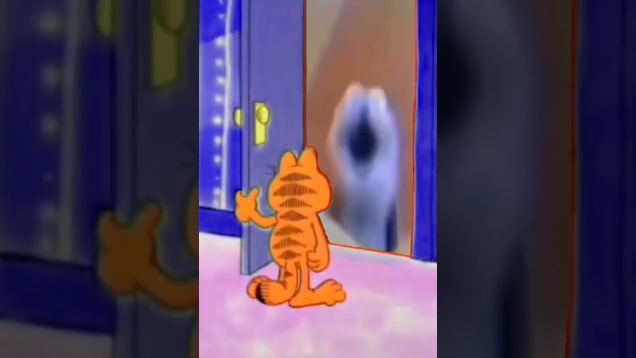 garfield answers the door to Screaming Blue Thing Meme #shorts
