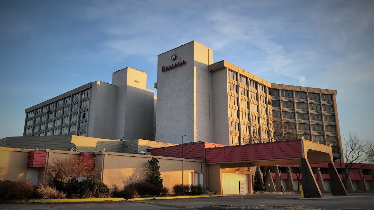 Abandoned Anarchy at the Ramada Inn