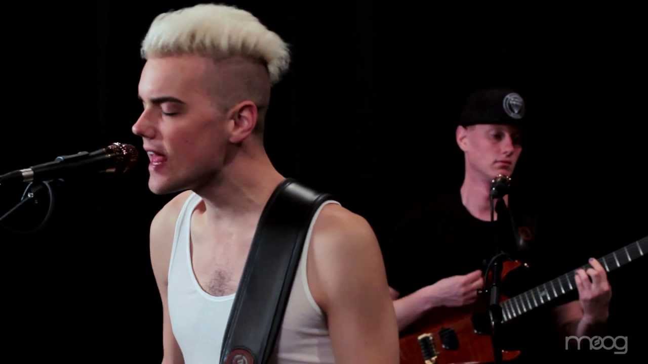 Diamond Rings | Runaway Love | Moog Sound Lab