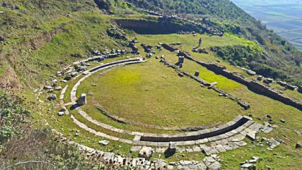 FINIQI, KRYEQYTETI I MBRETËRISË SË EPIRIT