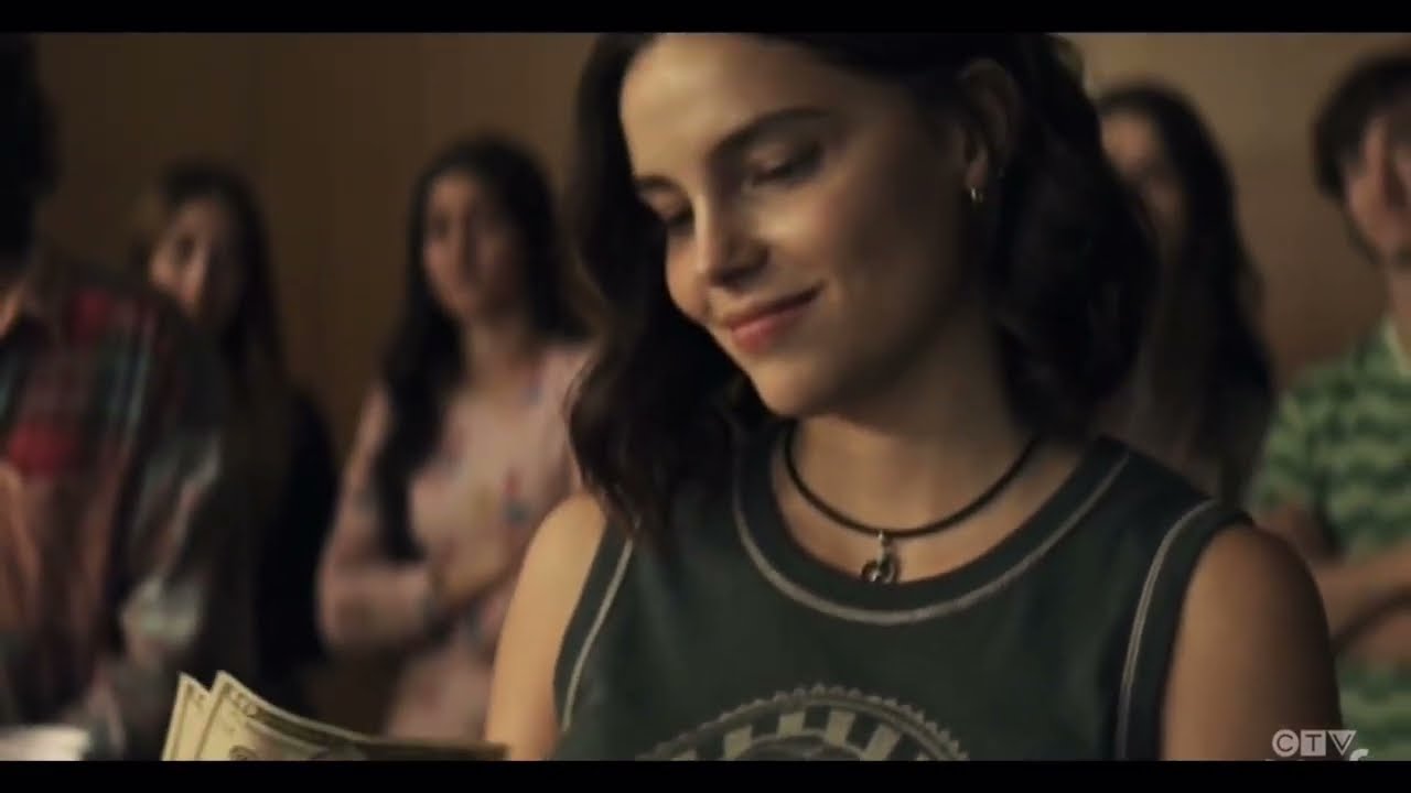 Sarah & Jordan get into trouble at the party what makes them & the others have to leave