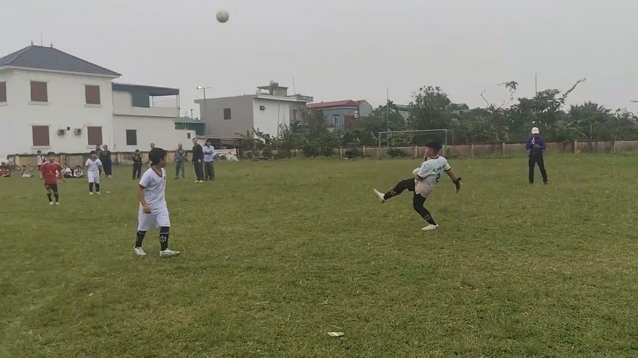 4B - 4D 11 tháng 3, 2026