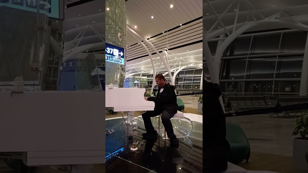 Playing piano at jeddah airport 