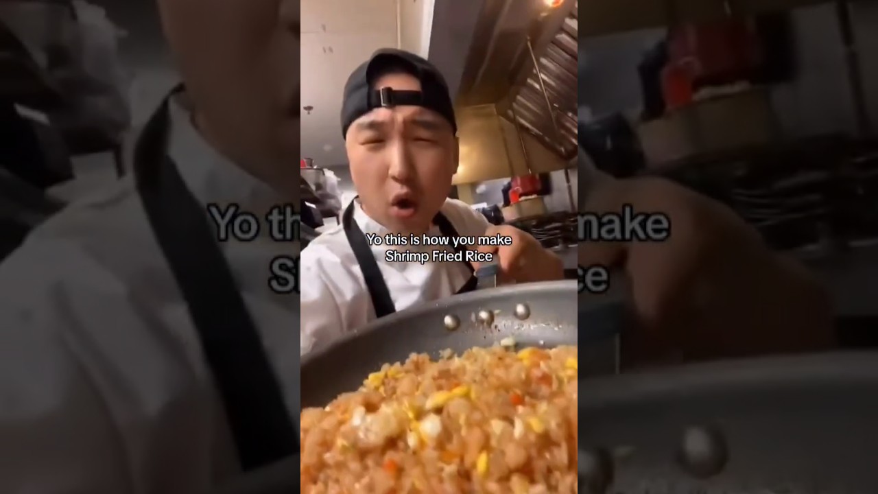 How to make Shrimp Fried Rice 🍤👨🏻&zwj;🍳🍚 #shrimpfriedrice #shrimp #friedrice #rice #koreanfood