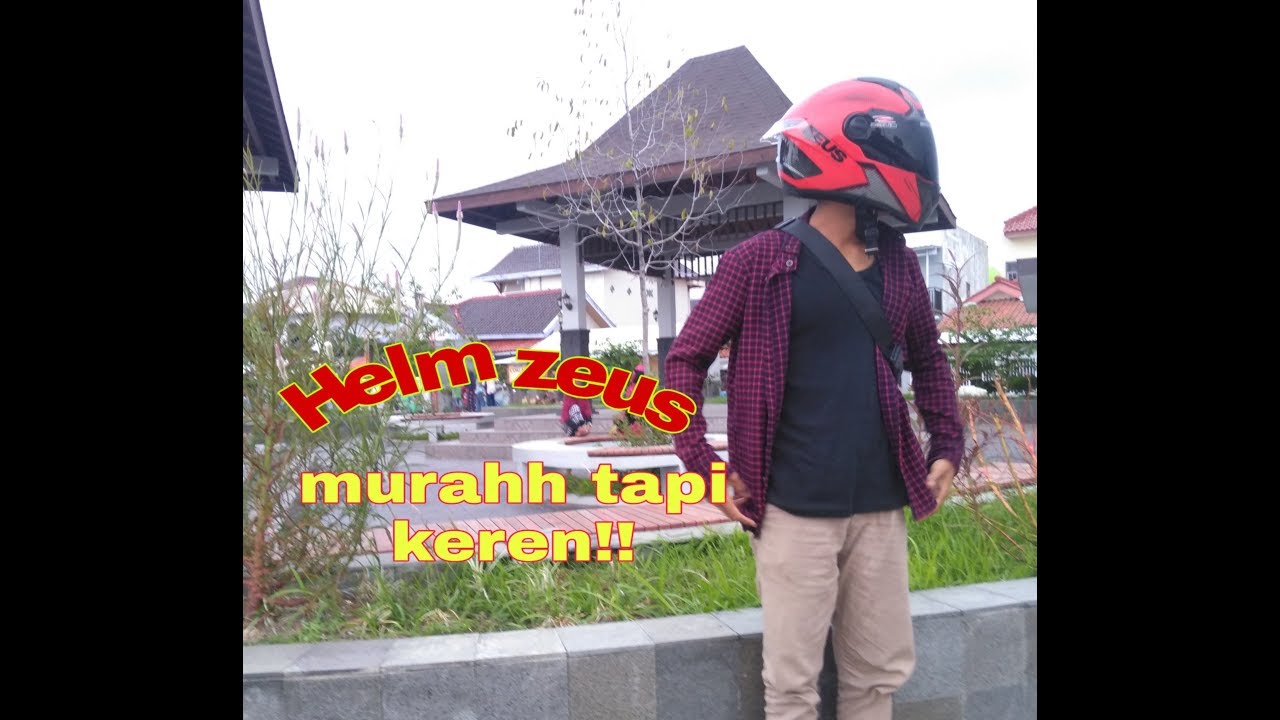 Helm zeus 811 pasang spoiler clear merah murah tapi keren...