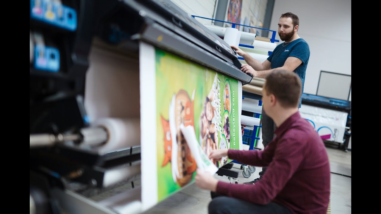 Nouvelle vid&eacute;o de notre atelier d'impression num&eacute;rique grand format