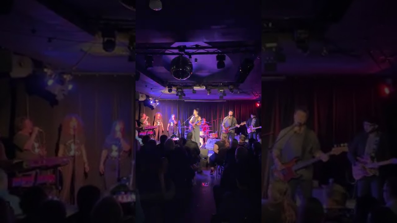Karen Lee Andrews - Colours (Cover) Live from The Great Club in Sydney