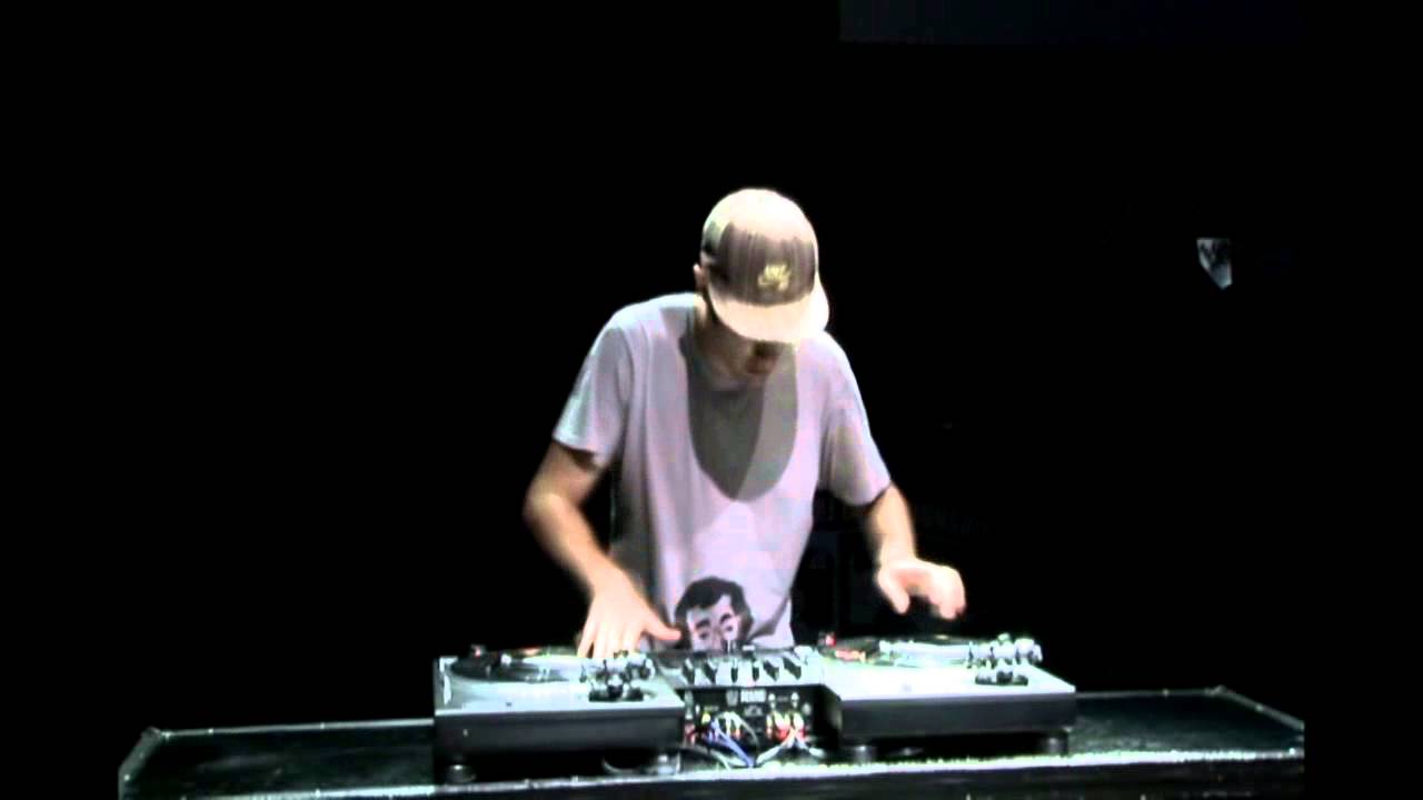2009 - DJ Shiftee (USA) - DMC World DJ Final