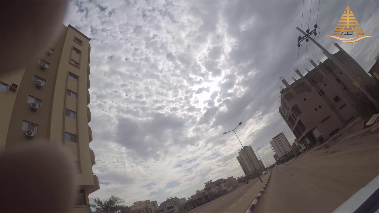 شاهد أرقى شوارع الخرطوم كيف تغرق في مياه الأمطار جولة كاميرا سوداني نت (البراري  - الرياض)