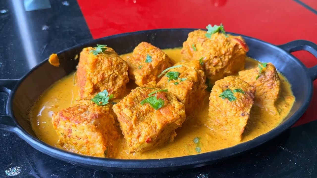 ডাল দিয়ে তো ধোকার ডালনা অনেক বানিয়েছে ন একবার এভাবে বানিয়ে নিন স্বাদ মুখে লেগে থাকবে ।