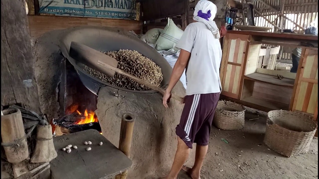 Pengolahan Kacang Sangrai Keranggan Tangsel