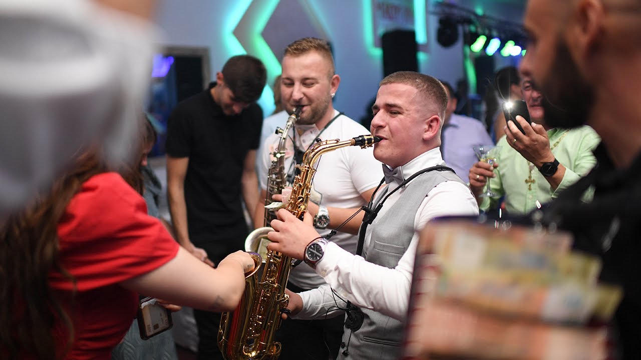 SLAVLJENIK ZASVIRAO NA SVOM 18. ROĐENDANU - ORKESTAR MOBILNI MOMCI - MALI RAJ DESPOTOVAC