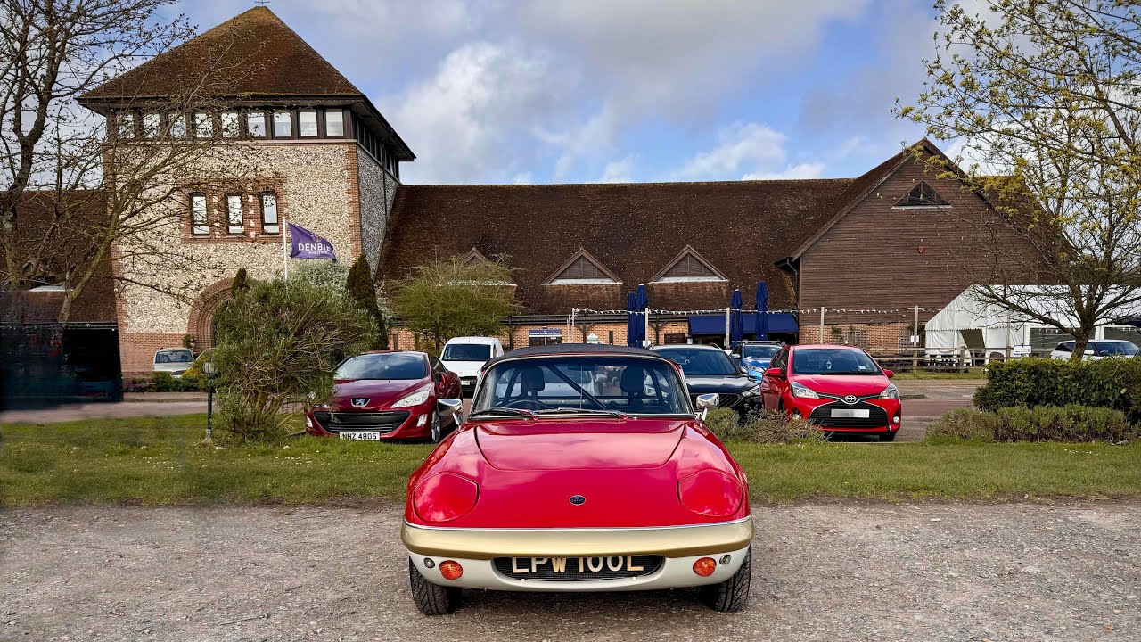 The Little Lotus at the Porsche Club meet