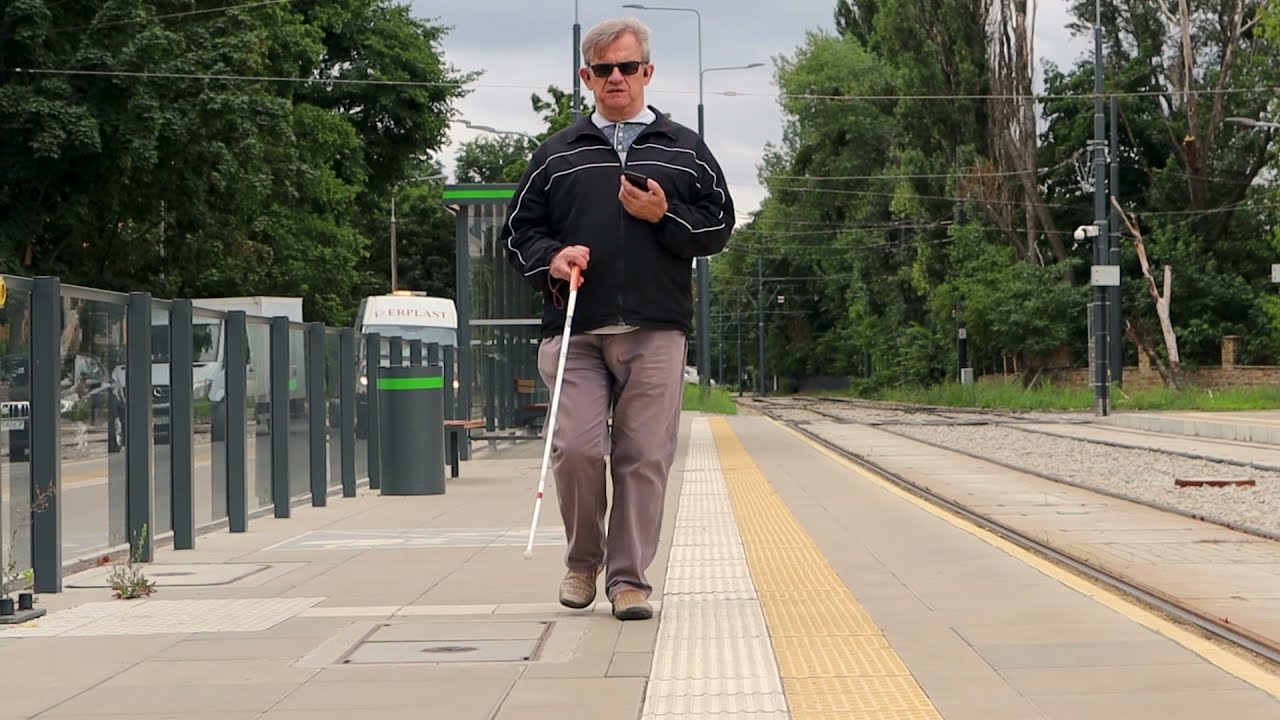 Tramwaj na Naramowice - udogodnienia dla os&oacute;b z dysfunkcją wzroku