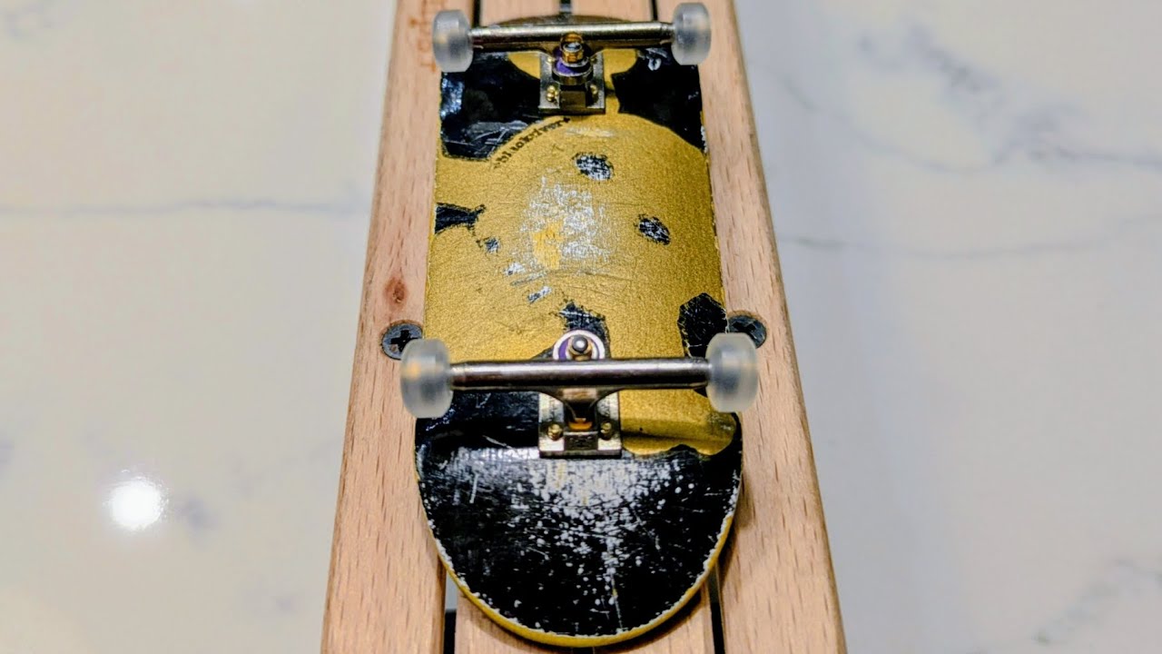 Fingerboard Setup - 36mm Blackriver Deck, Flatface G8 Wheels, BRTs