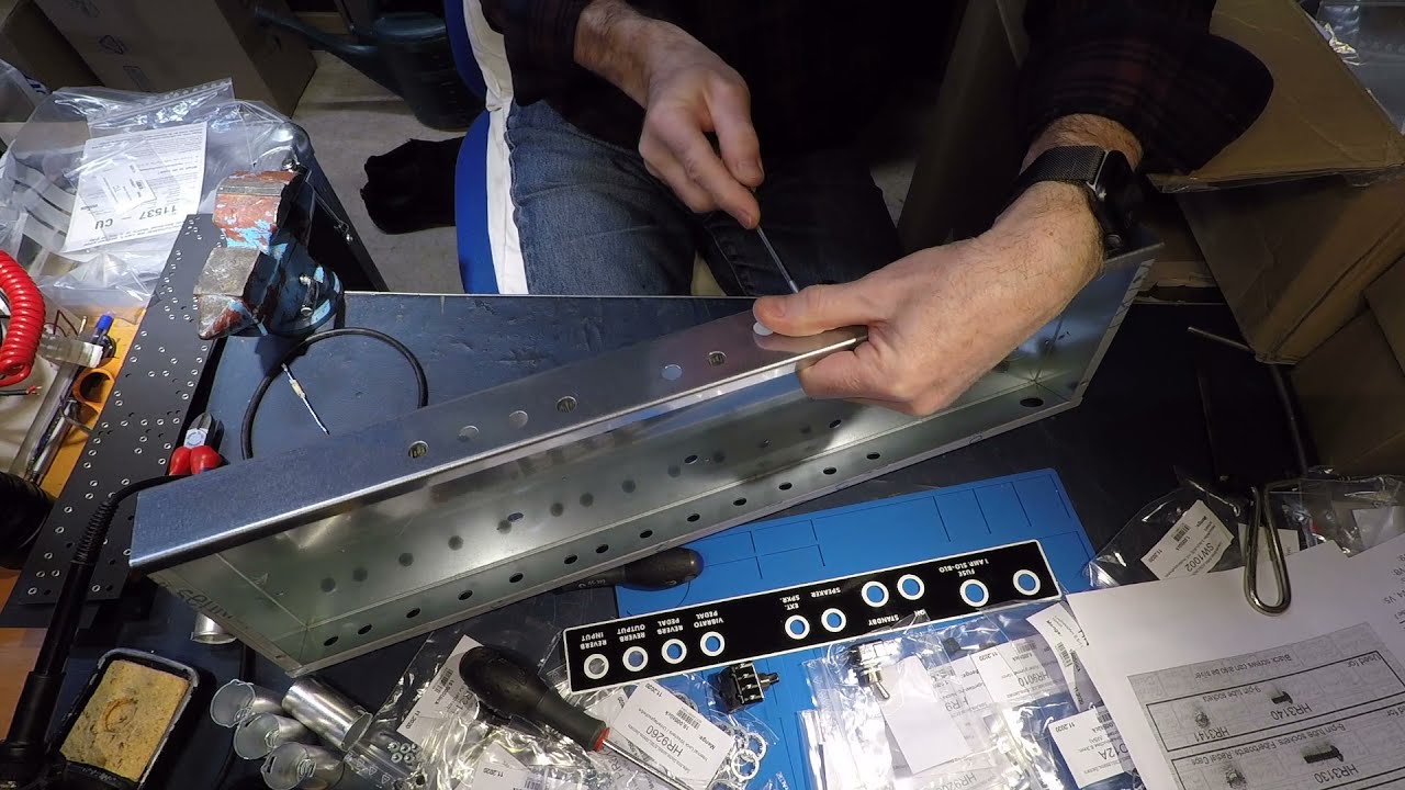 Build a Deluxe Reverb in 36 minutes - Part 1