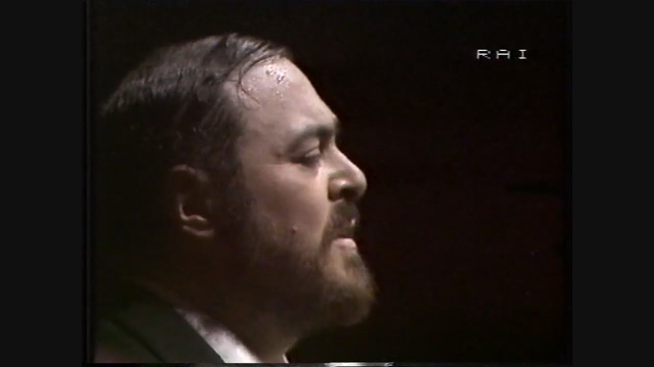 Luciano Pavarotti -  Recital of songs and arias with piano   - Torino -  19 february , 1981