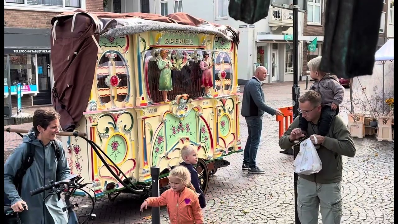 Draaiorgel De Hindenburg speelt Bredase Jongens in Zaltbommel