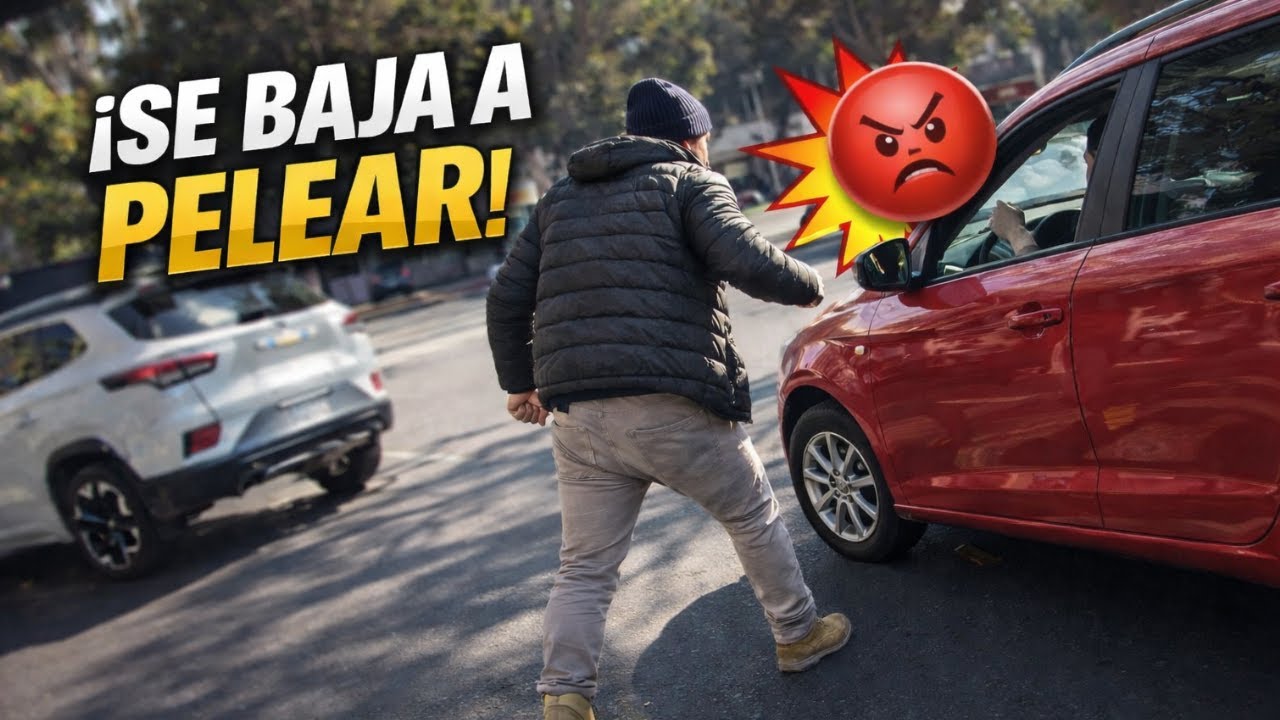 ¡Se baja a pelear en plena avenida! 😡 Observaciones en moto