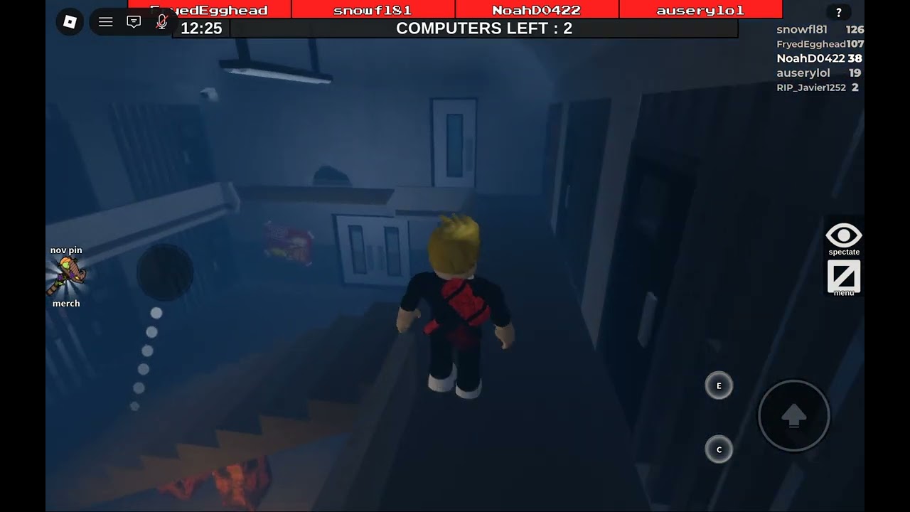 I'm officially back to playing Flee The Facility again 😝😜