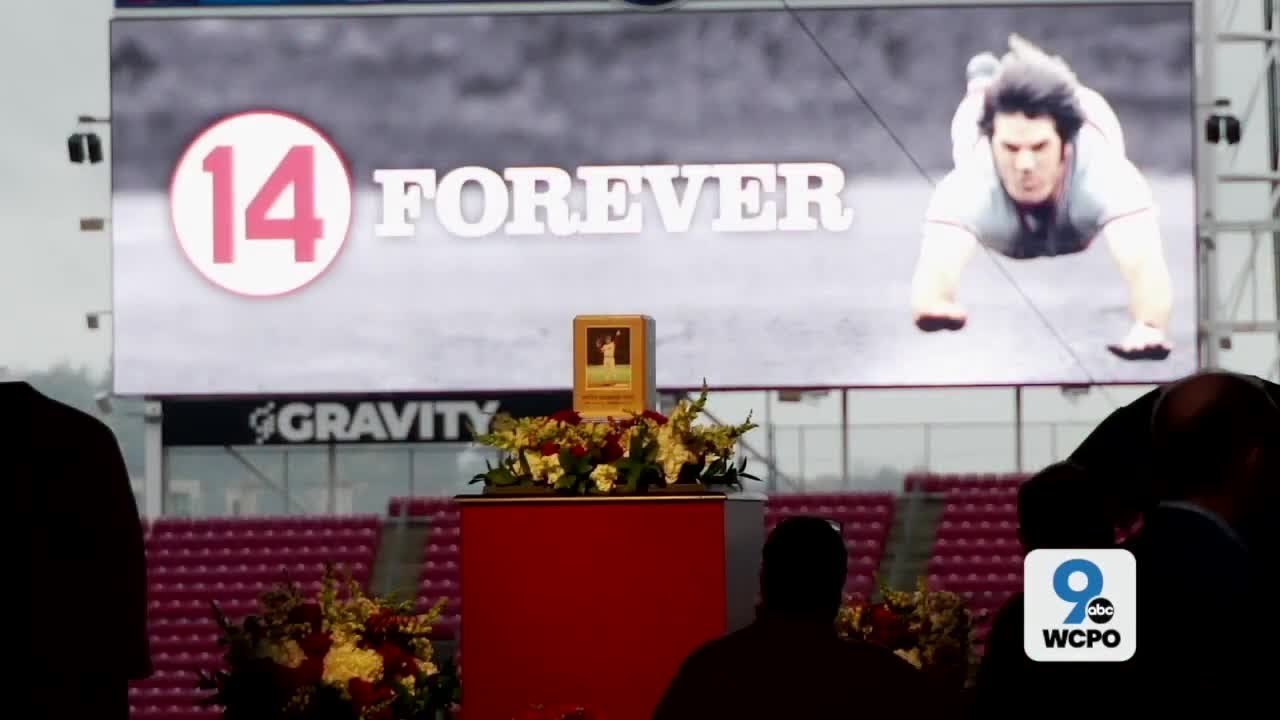 Reds fans pay respects to Pete Rose at 14-hour visitation