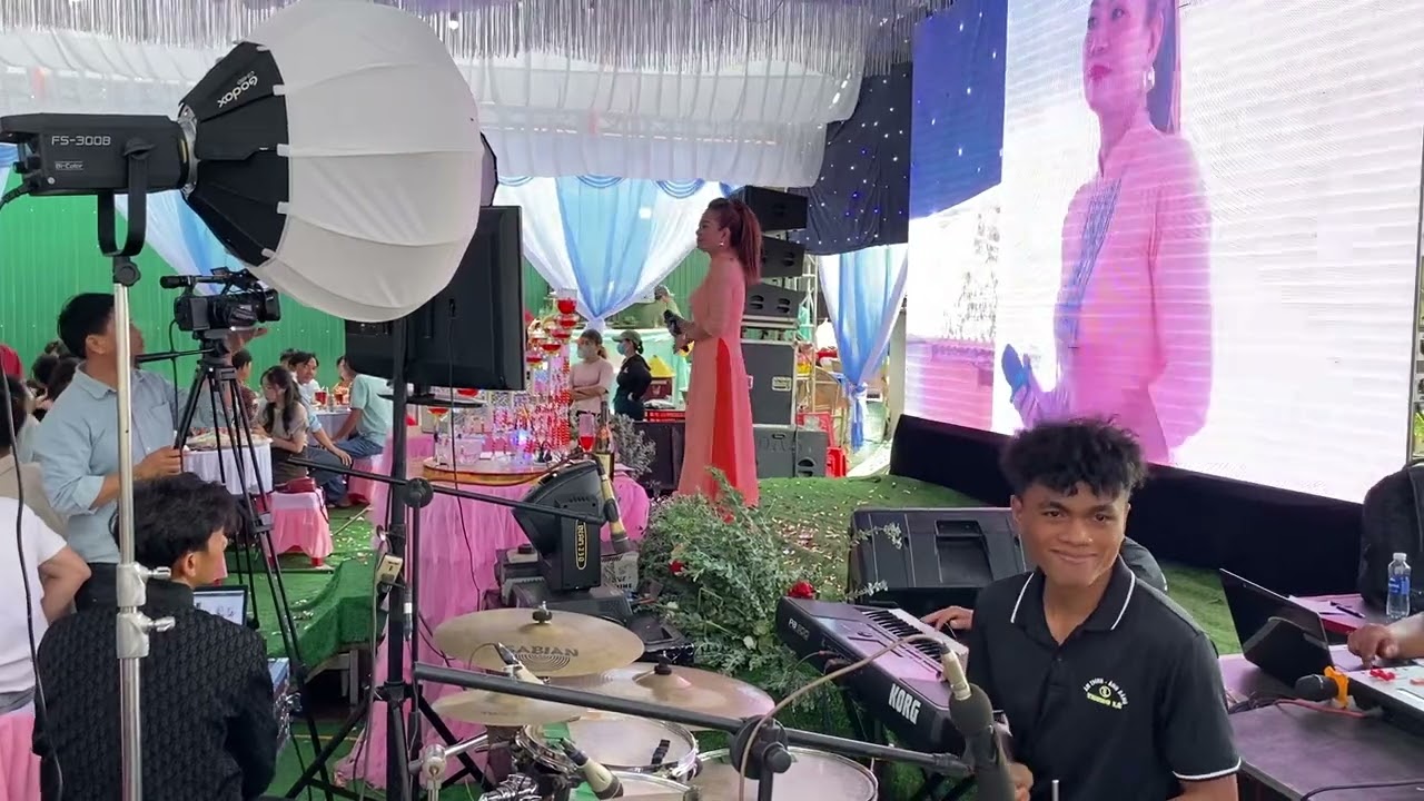 Xin Dành Trọn Cho Em ca sĩ Bảo Trân 