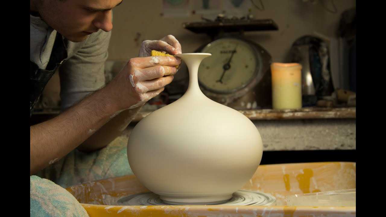 Создание круглой вазы с расклешенным верхом — Matt Horne Pottery