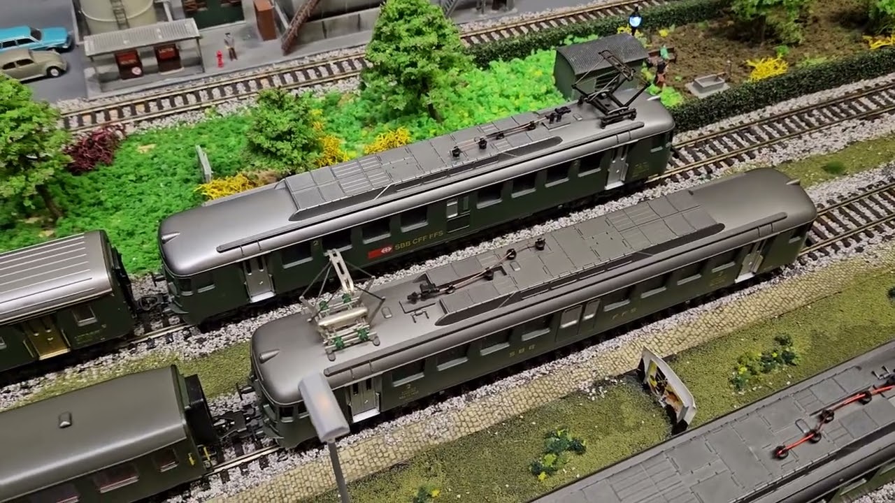 Lima SBB RBe 4 4 Vergleich