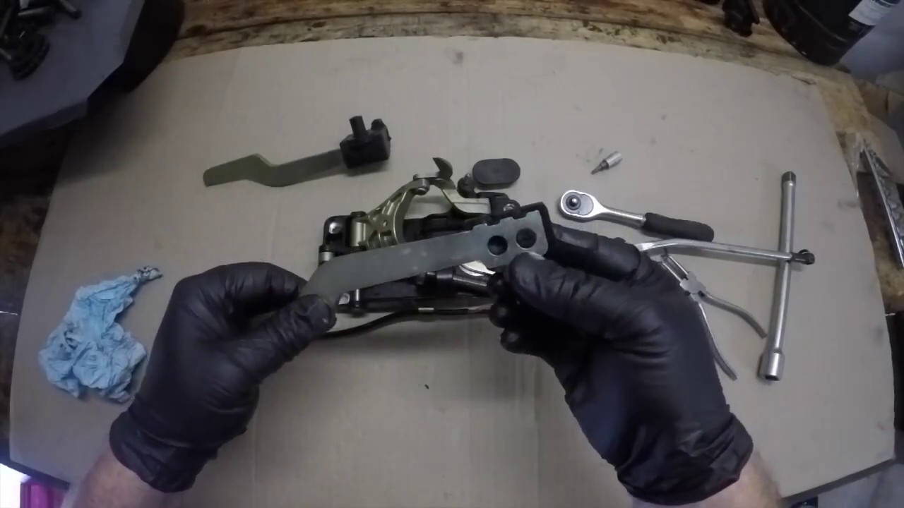 Vauxhall Astra Convertible Roof Latches - FIXED