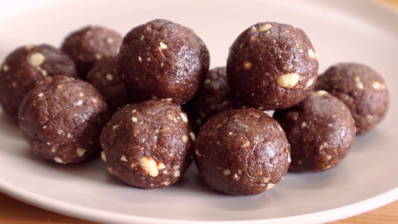 అప్పటికప్పుడు చేసుకునే బలమైన లడ్డు | Protein Laddu | Ragi laddu In Telugu | Healthy laddu | Sweet