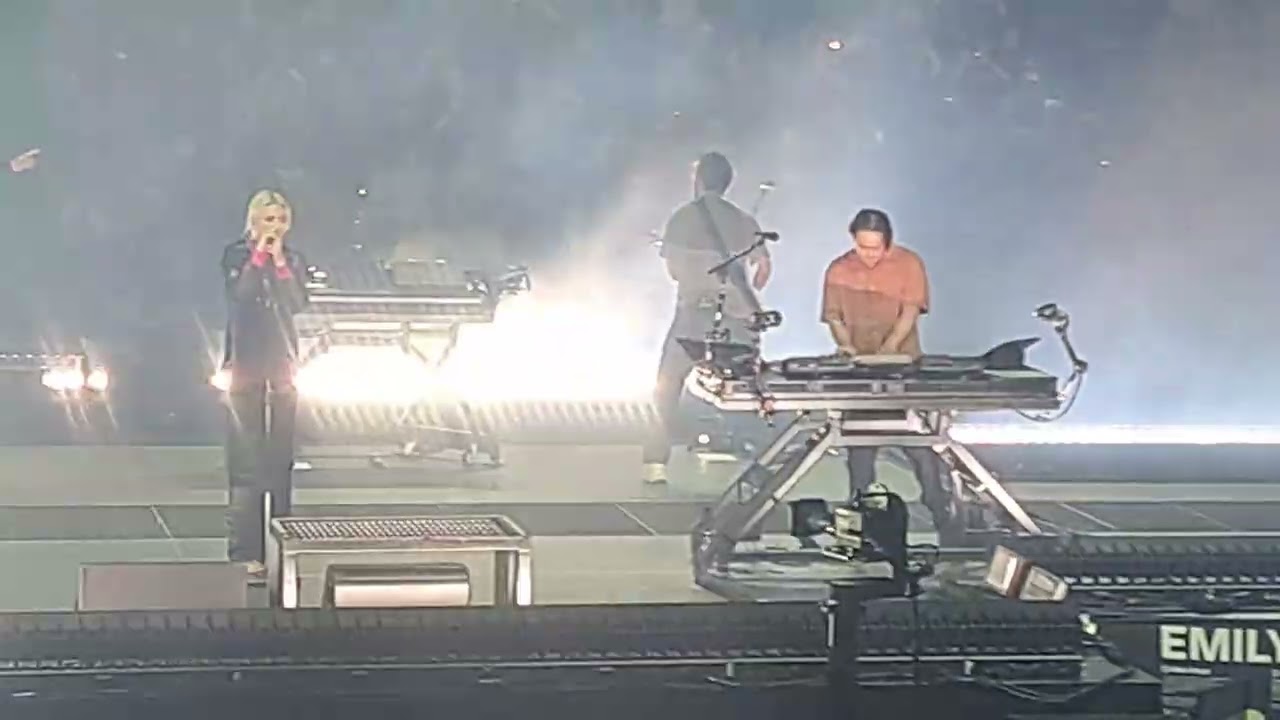 Linkin Park - Somewhere I Belong- United Center Chicago Illinois - 8/11/2025