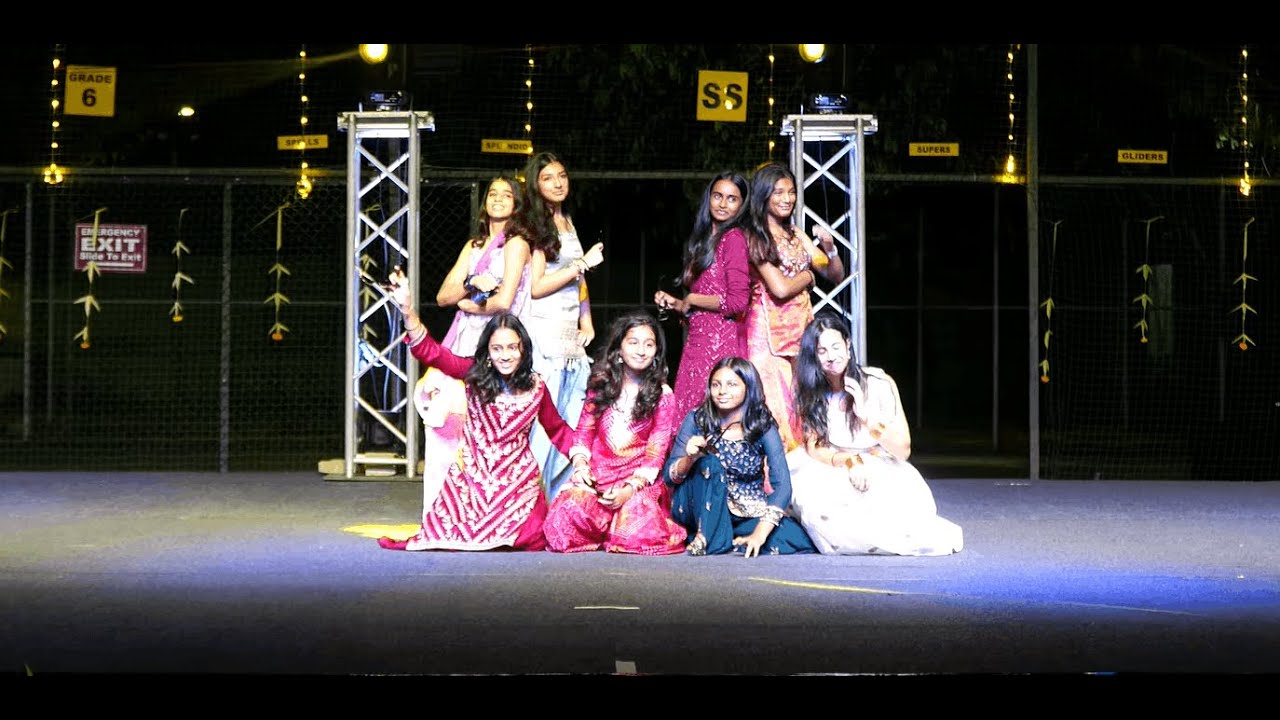 Grade 8 Garba Night Group Dance | Bollywood Fusion Celebration ✨