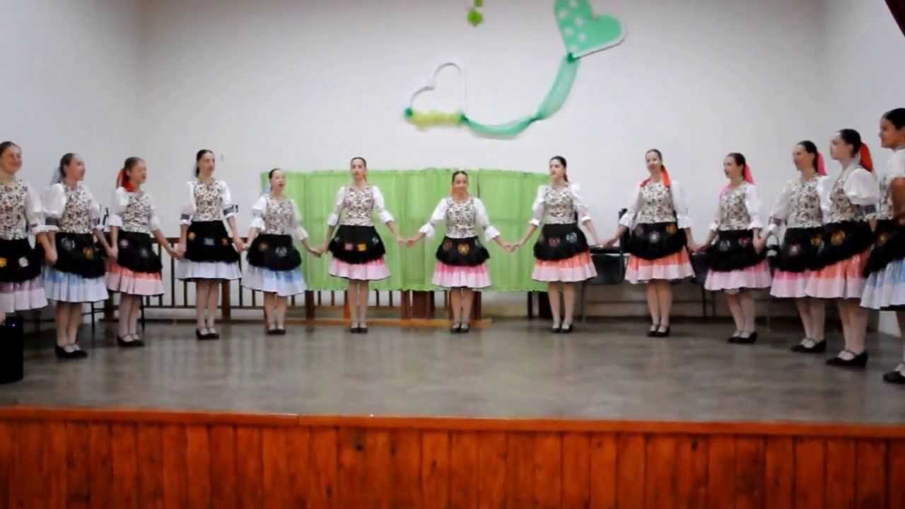 vyst&uacute;penie s&uacute;boru Vargovčan v Medziankach 28.10.2013