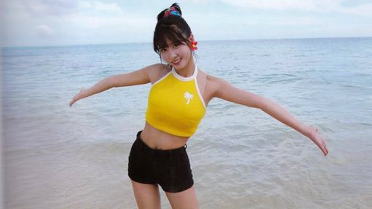 Momo of TWICE The Unmistakable Celebrity Aura That Shines Even in Everyday Travels