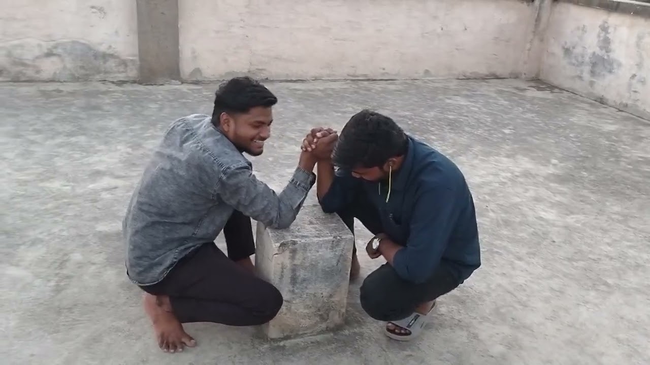 Aaj Satna me Sham Ka Najara Uthate huye Ek Ek match Hua Aaiye dekhiye Maja Aane wala hai ..Gop Gop 