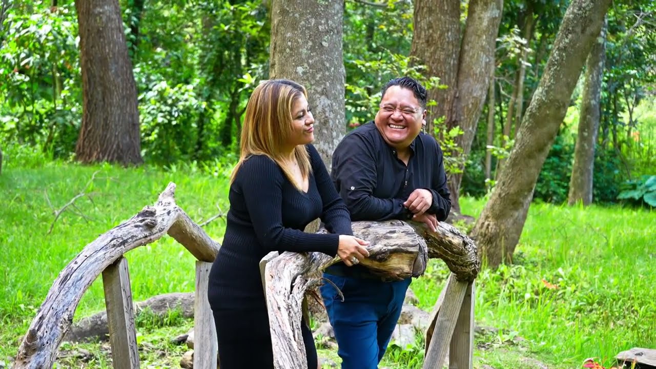 Pídeme la Luna - Eddmar López ft Mr Kanchis (Video Oficial)