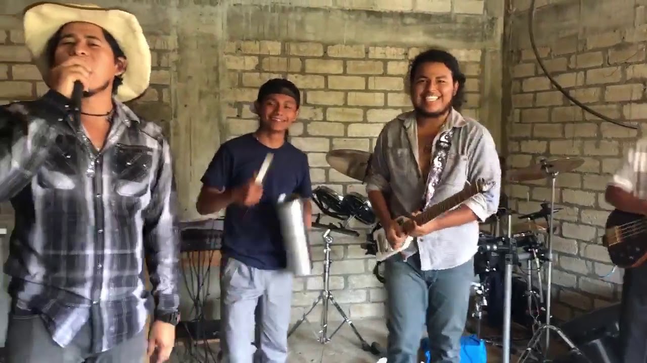 El rengo del gallo giro - Los Tigres del norte - Cover al estilo de - - Los Creyentes Del Poder