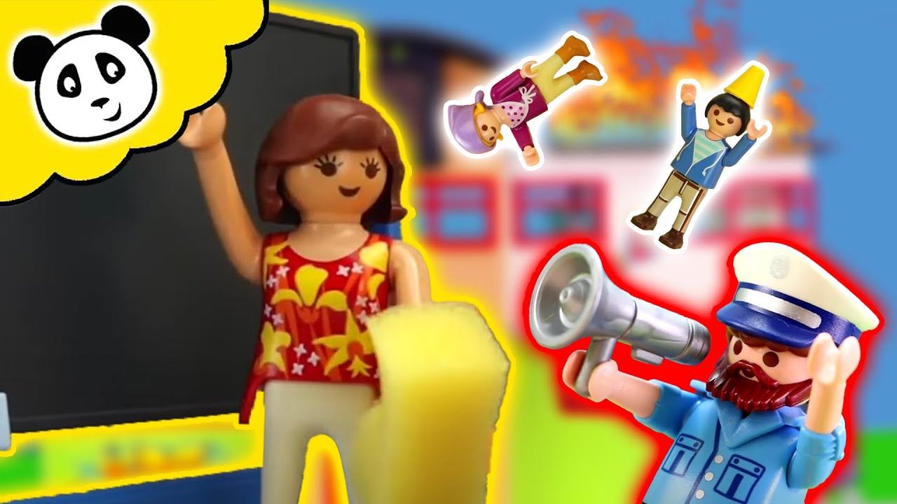 ¡CAOS en el AULA! 📚😱 ¡Emocionantes MOMENTOS PLAYMOBIL en el escuela con IMPLICACIÓN DE LA POLICÍA!