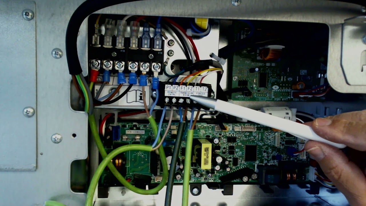 06 Unidad Interior Sky Air FBA | Conector de Alimentación | Conector de Control