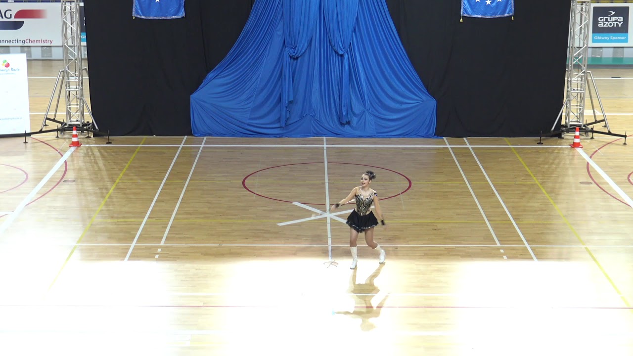 Martyna Dendera - Seniorita MP 2017 solo baton
