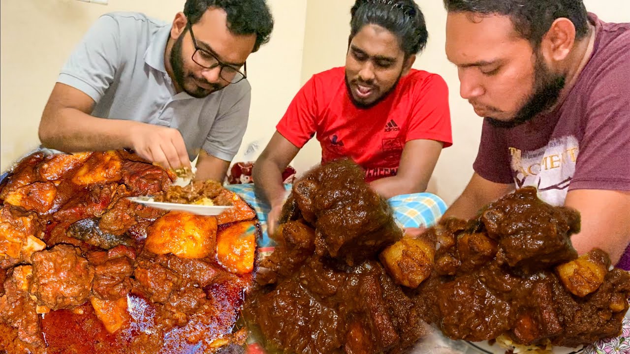 Eating Lunch(Rice & Spicy Meat Curry) With Friends at Saiful's Place