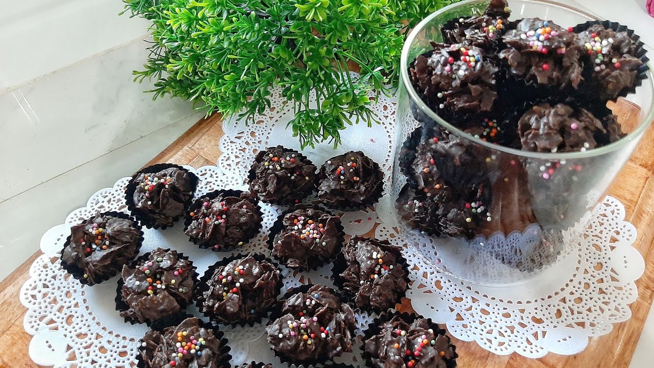 SIMPLE CHOCOLATE CORNFLAKES COOKIES FOR EID