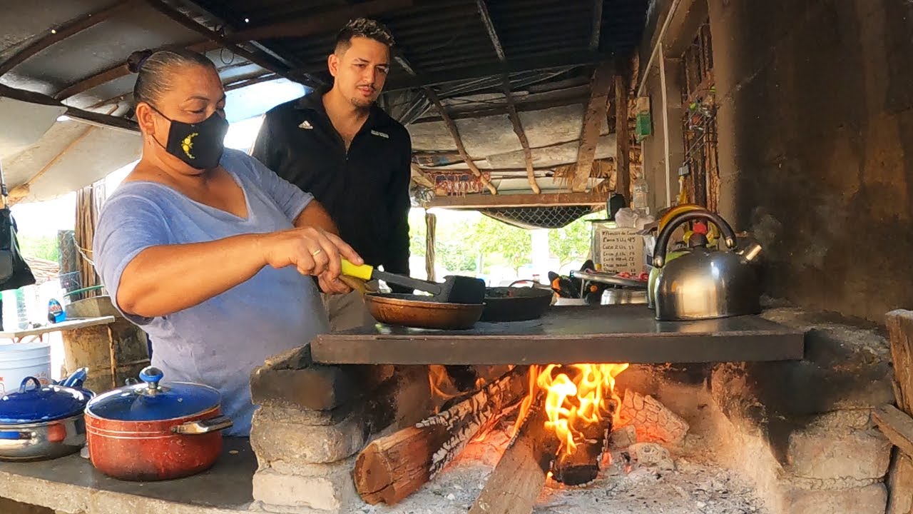 $4.50 Mexican Roadside Jungle Breakfast 🇲🇽